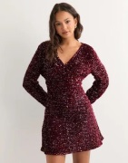 Pieces - Punainen - Pckam Ls V-Neck New Dress Jrs Bc