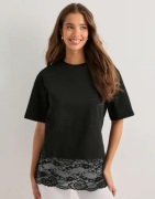 Nelly - Musta - Lace Detail Tee