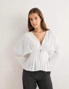 Nelly - Valkoinen - Button Pleat Blouse