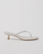 Nelly - Valkoinen - Rounded Thong Heel