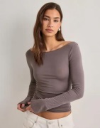 Nelly - Ruskea - Ultra Soft LS Top