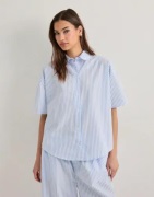 Calvin Klein Underwear - Sininen - Relaxed Poplin Ss Shirt