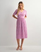 Pieces - Kukallinen - Pctala Ss Midi Dress Noos Bc