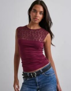 Nelly - Punainen - Lace Blocking Sleeveless Top