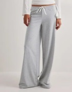 Nelly - Harmaa - Perfect Basic Low Waist Pants