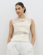 Malina - Valkoinen - Desire Lace Trimmed Cut Out To