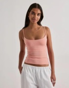 Nelly - Oranssi - Built In Bra Singlet